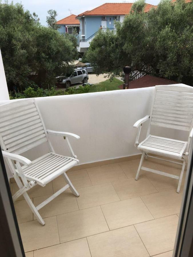 Irina House Pefkohori Lägenhet Exteriör bild